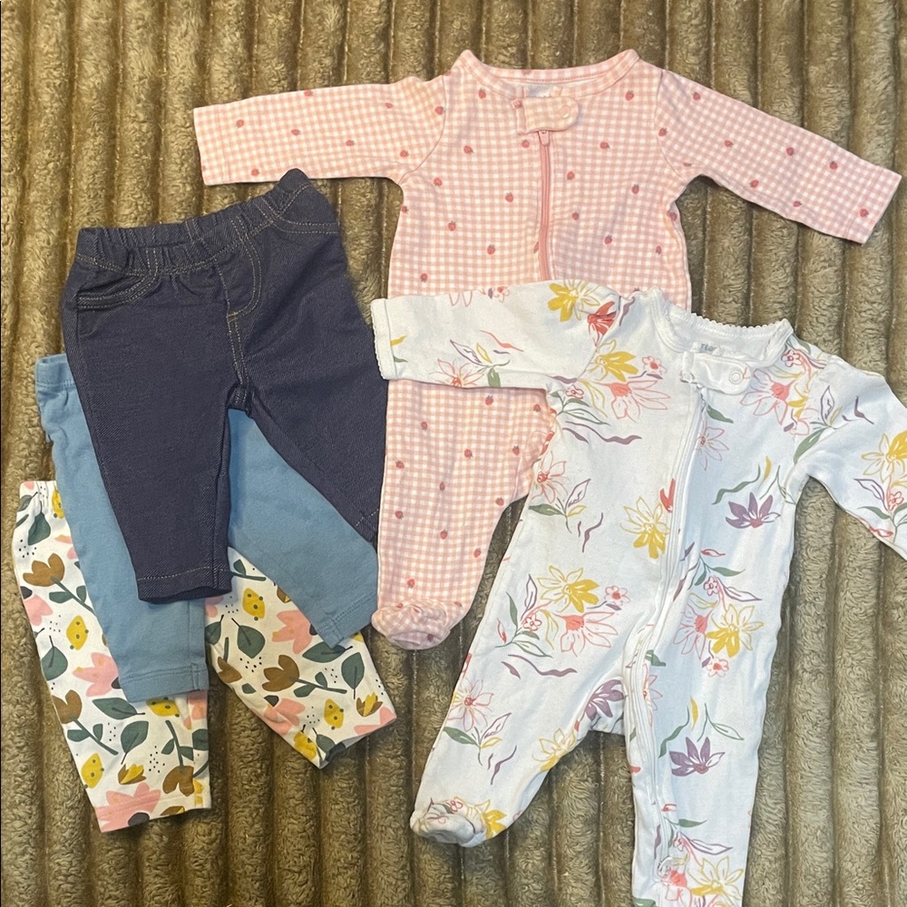 Baby Clothing Set with Floral and Gingham Patterns
